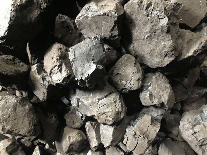 Prodej hnědého uhlí kostka - Uhelný sklad Štíty
